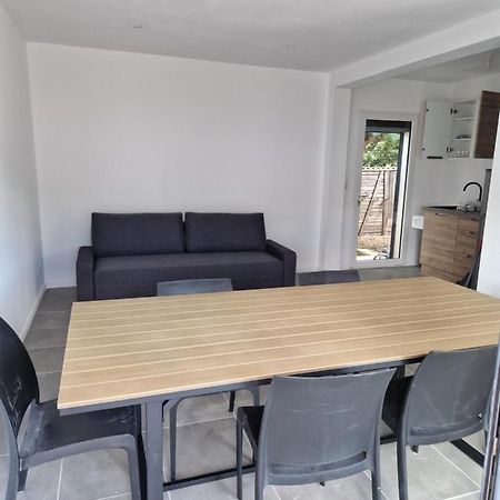 Villa مارغيريتيس المظهر الخارجي الصورة
